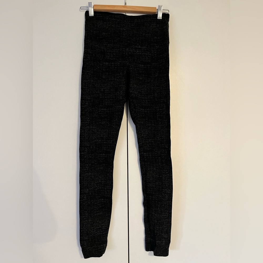 Lysse Black and gray leggings size S